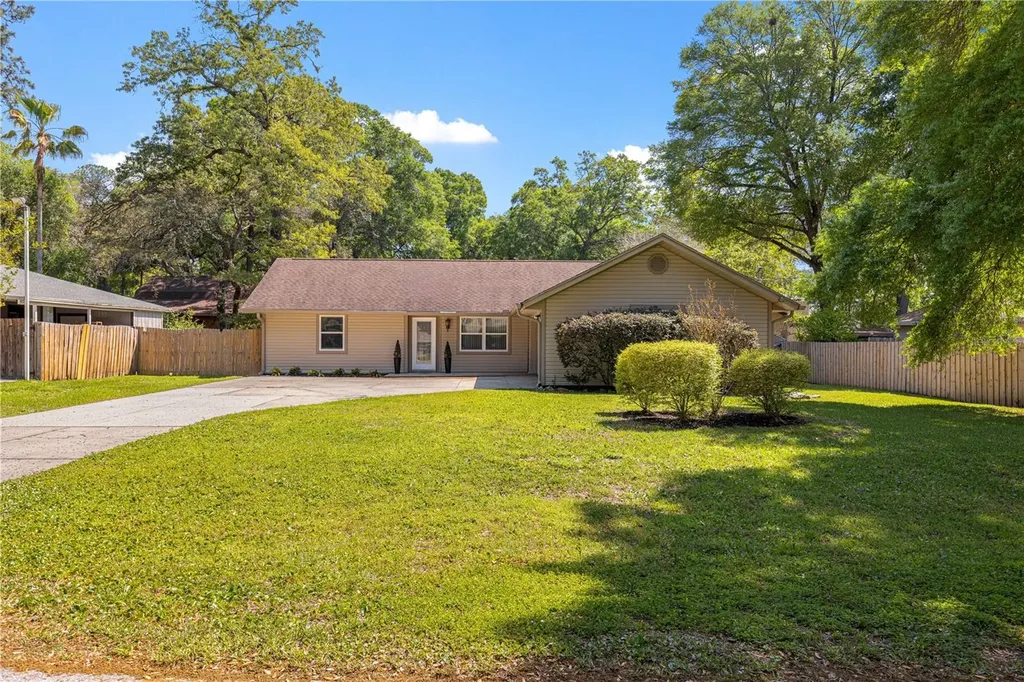 3753 NE 18th Court Ocala FL 34479