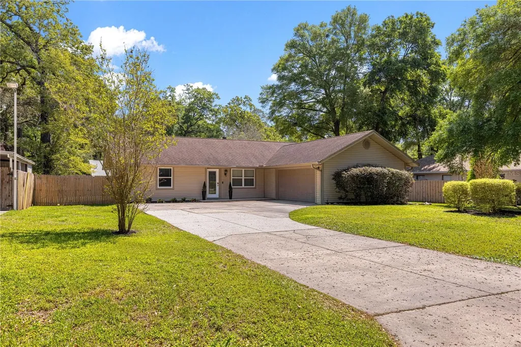 3753 NE 18th Court Ocala FL 34479