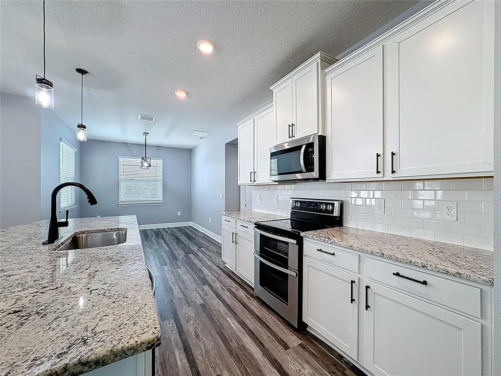 17535 Cantarina Cove Lakewood Ranch FL 34211