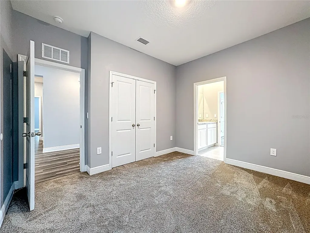 17535 Cantarina Cove Lakewood Ranch FL 34211