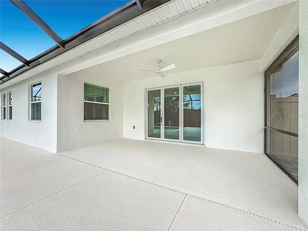 17535 Cantarina Cove Lakewood Ranch FL 34211