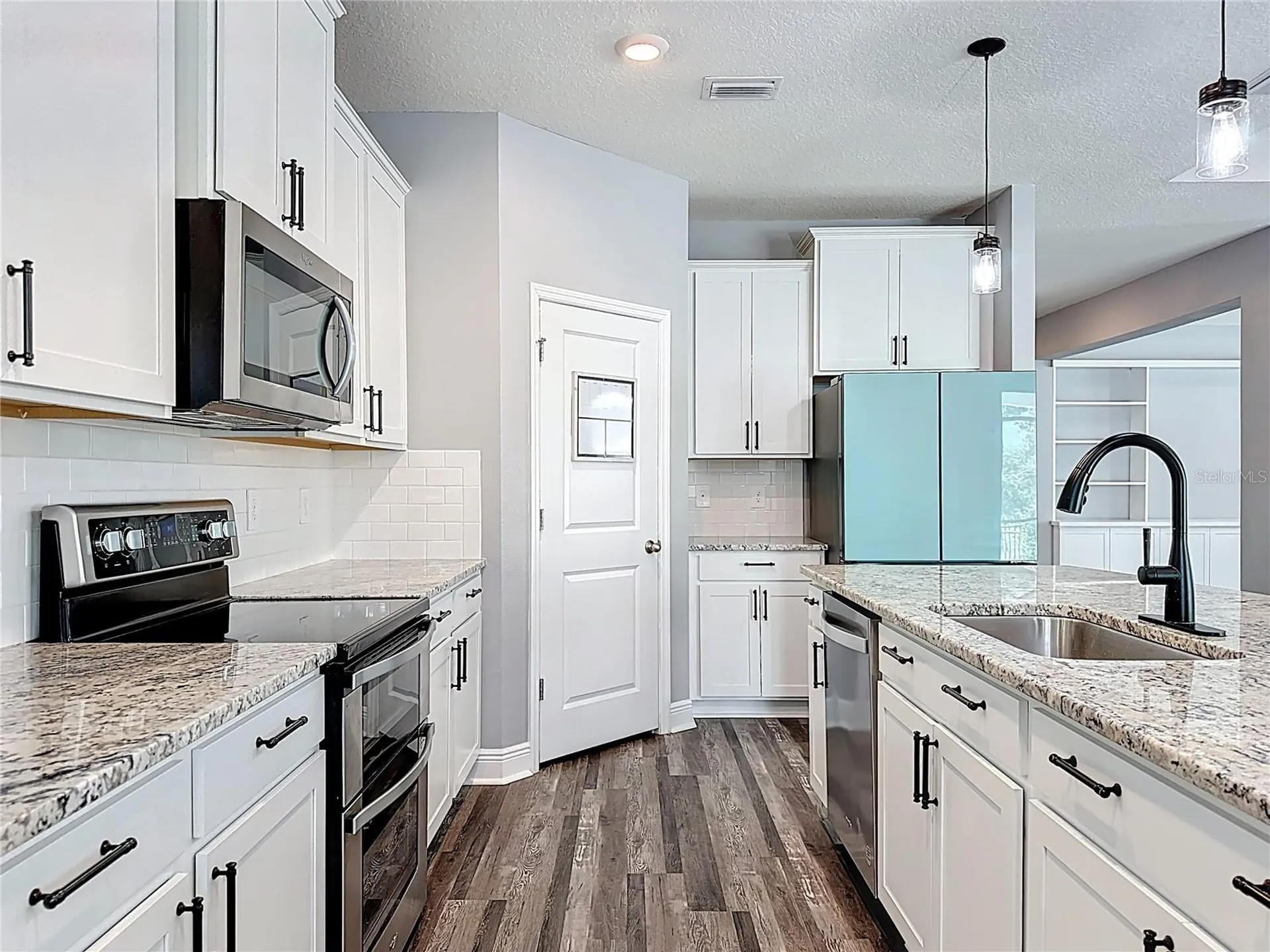 17535 Cantarina Cove Lakewood Ranch FL 34211