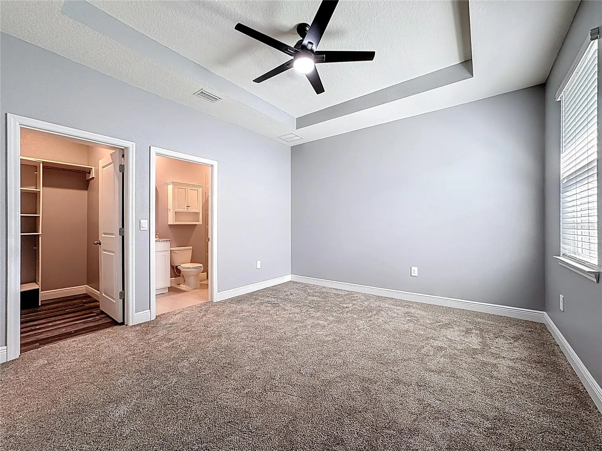 17535 Cantarina Cove Lakewood Ranch FL 34211