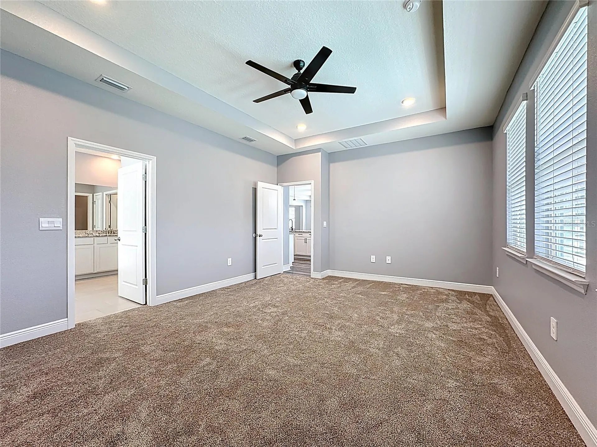 17535 Cantarina Cove Lakewood Ranch FL 34211