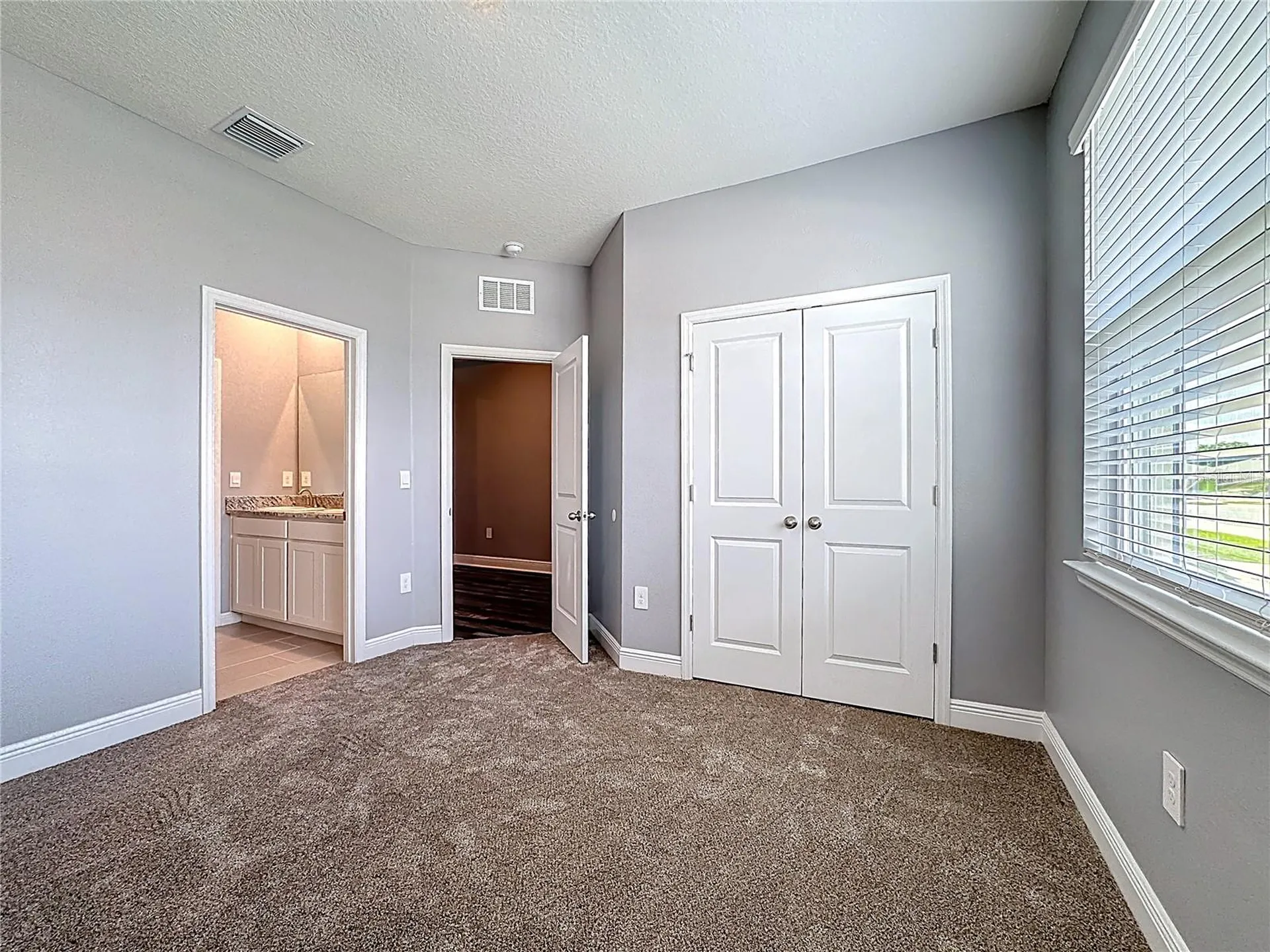 17535 Cantarina Cove Lakewood Ranch FL 34211