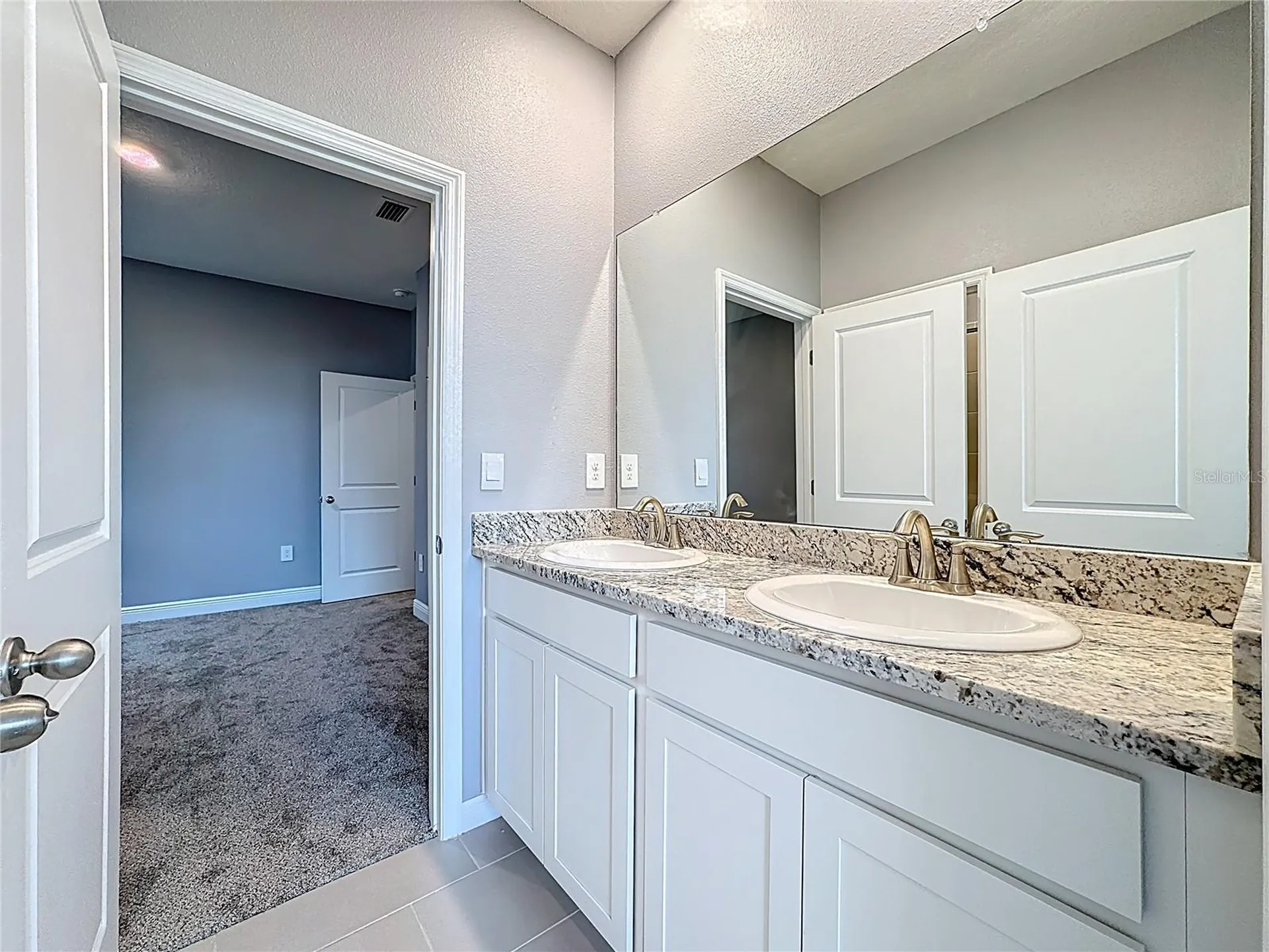 17535 Cantarina Cove Lakewood Ranch FL 34211
