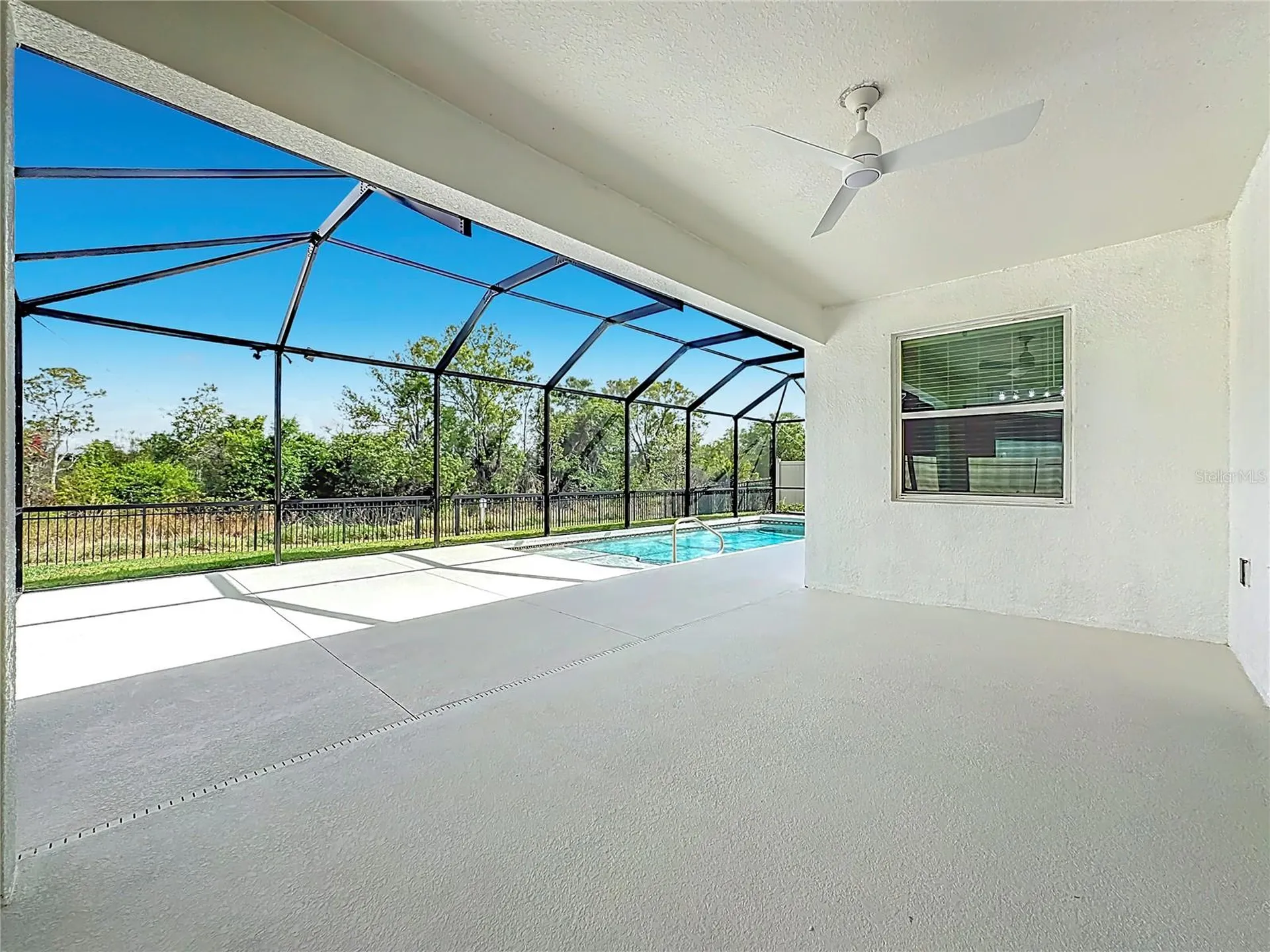 17535 Cantarina Cove Lakewood Ranch FL 34211