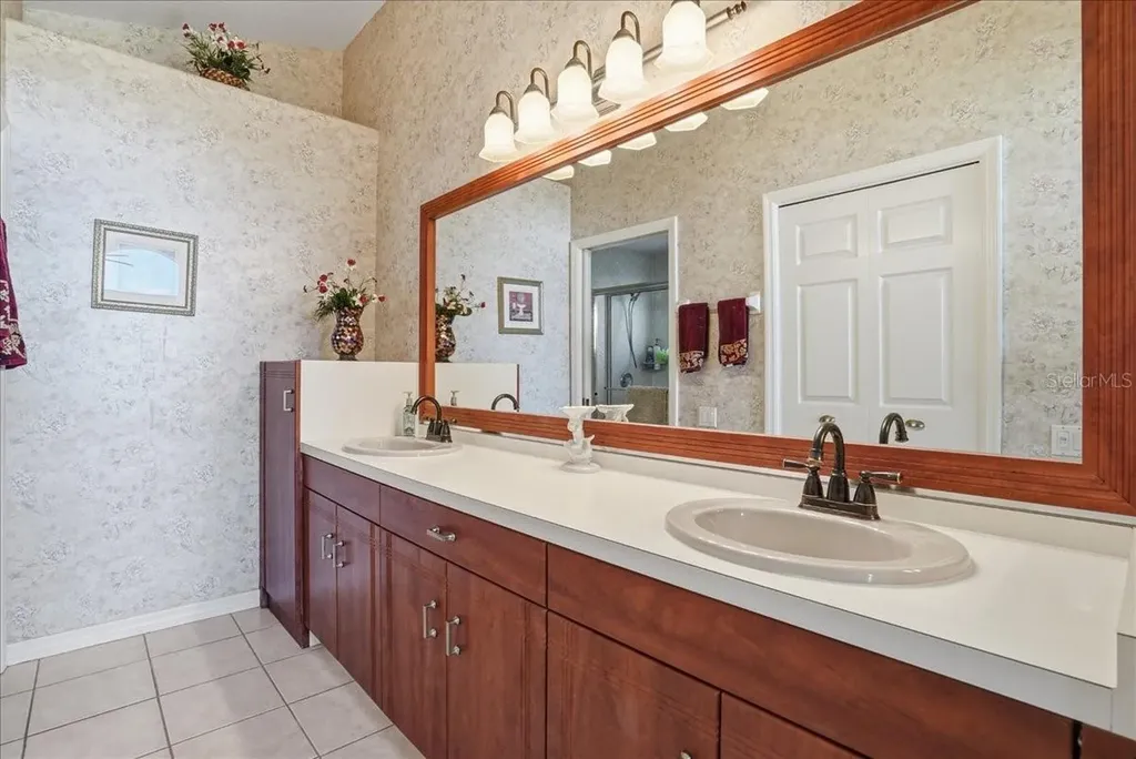 5013 Seagrass Drive Venice FL 34293