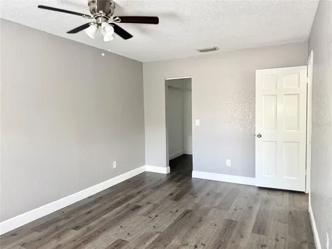 5229 Tennis Court Circle Tampa FL 33617