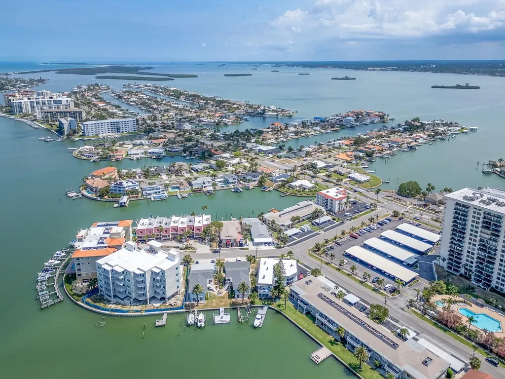 241 Skiff Point Clearwater Beach FL 33767