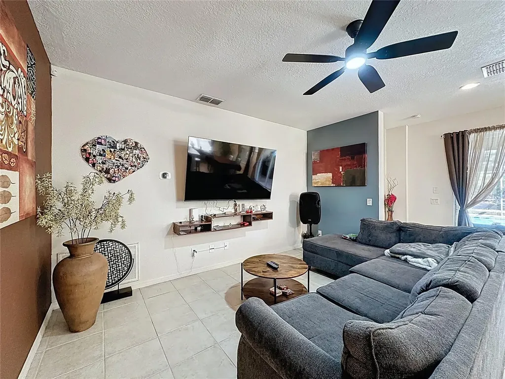 344 Orange Cosmos Boulevard Davenport FL 33837