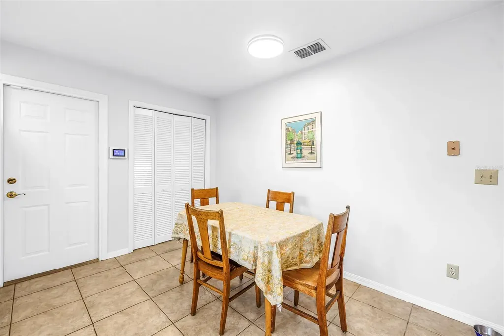1770 Glen Lakes Boulevard N St Petersburg FL 33702