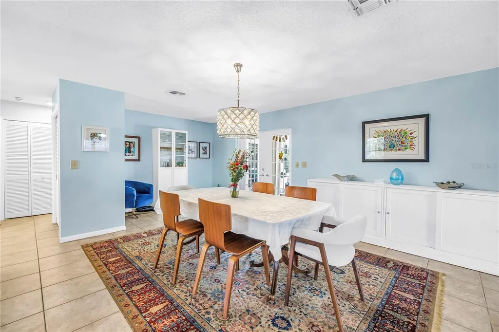 1770 Glen Lakes Boulevard N St Petersburg FL 33702