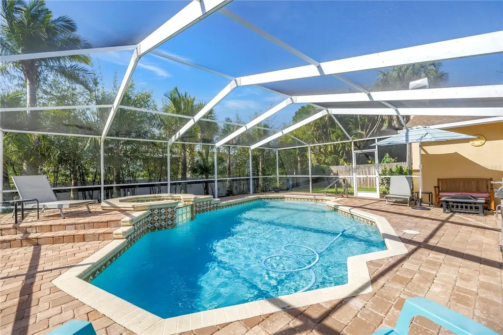 1770 Glen Lakes Boulevard N St Petersburg FL 33702