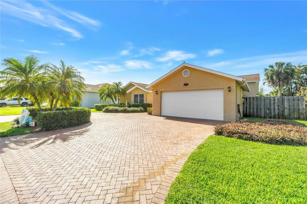 1770 Glen Lakes Boulevard N St Petersburg FL 33702