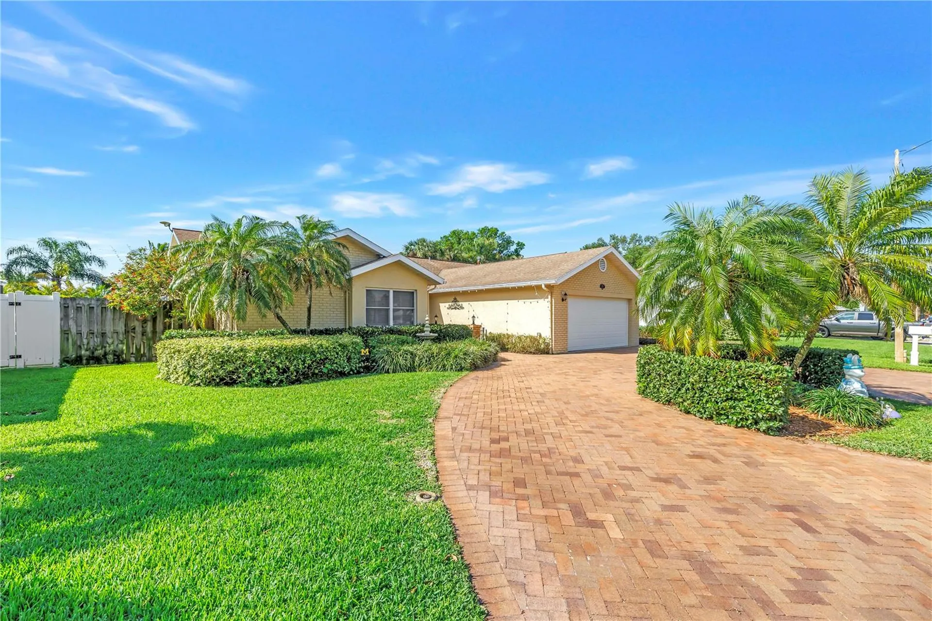 1770 Glen Lakes Boulevard N St Petersburg FL 33702