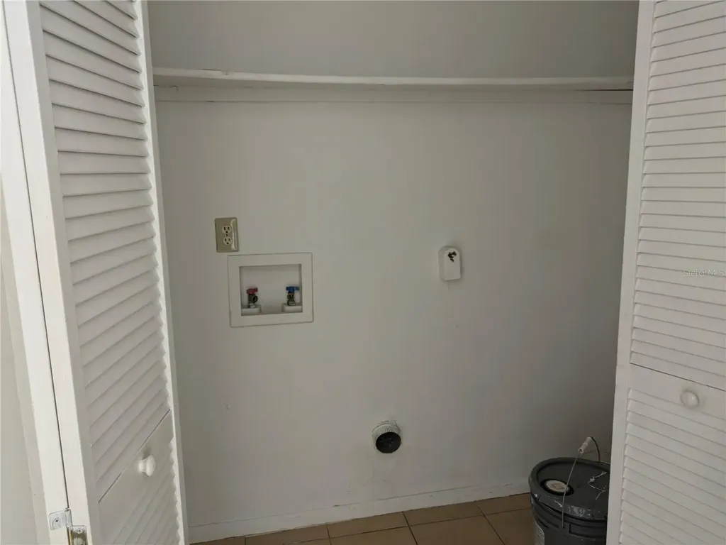 4269 S Semoran Boulevard Orlando FL 32822