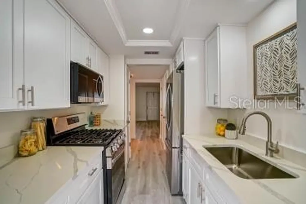 6015 19th Street N St Petersburg FL 33714
