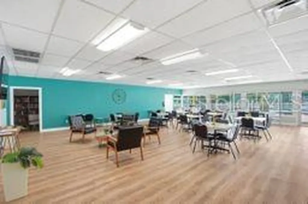 6015 19th Street N St Petersburg FL 33714