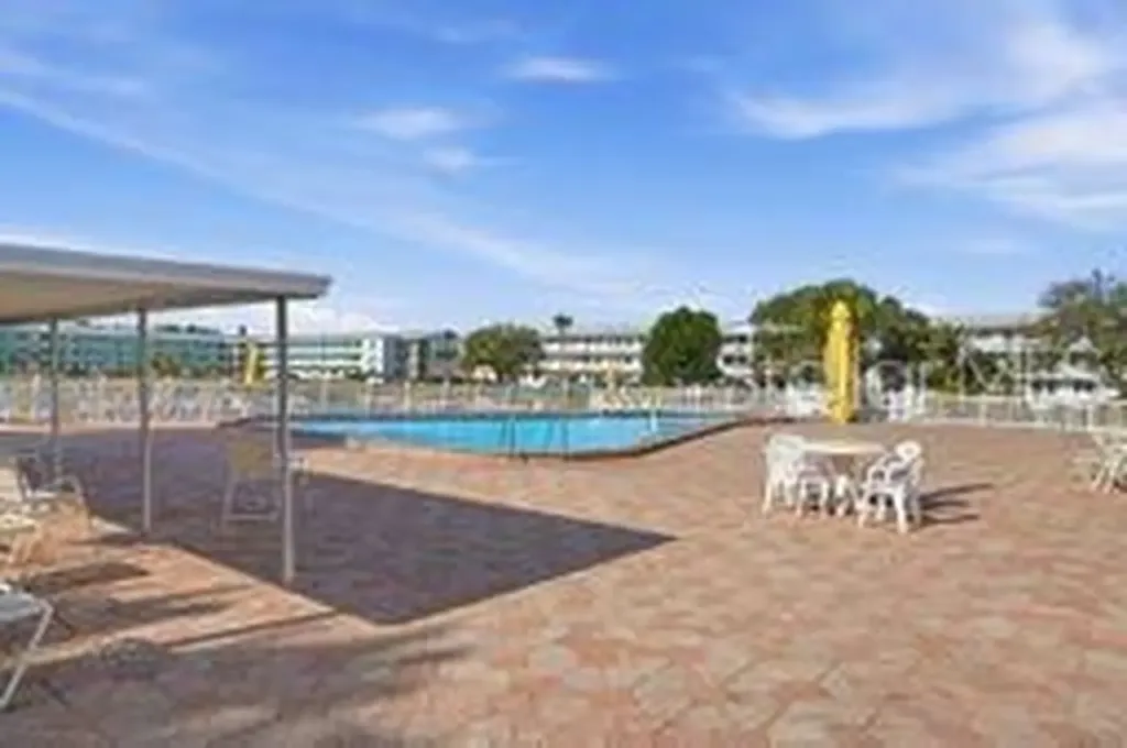 6015 19th Street N St Petersburg FL 33714