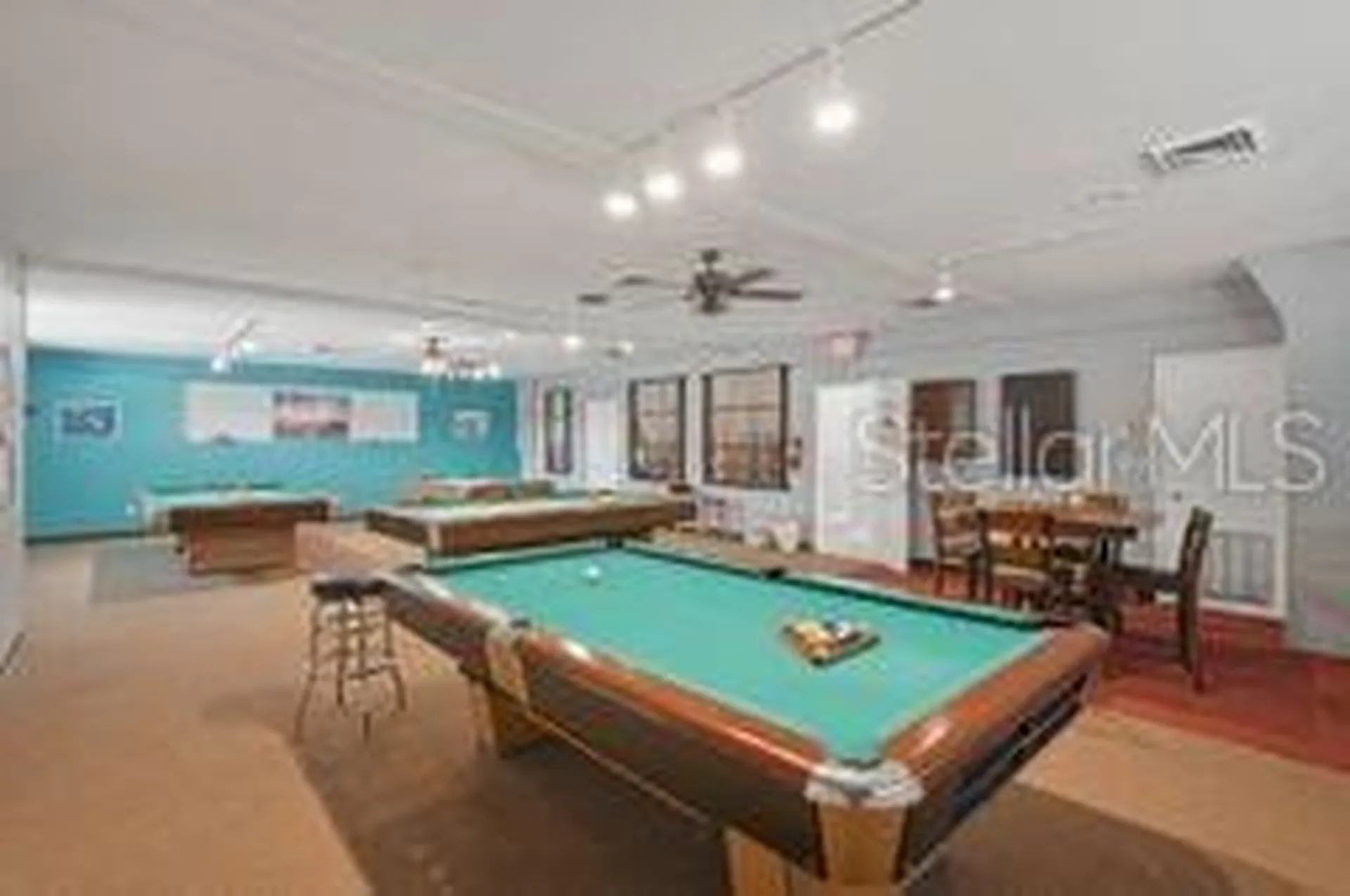 6015 19th Street N St Petersburg FL 33714