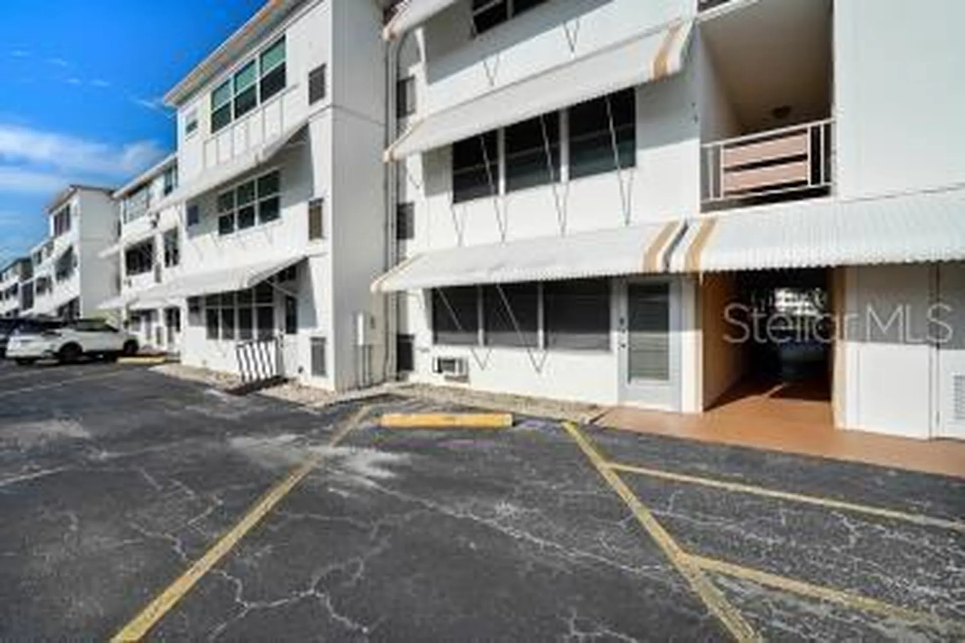 6015 19th Street N St Petersburg FL 33714