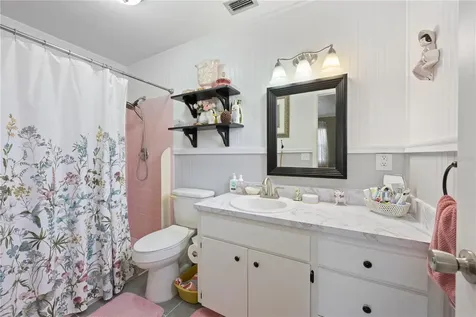 2550 SE 31st Street Gainesville FL 32641