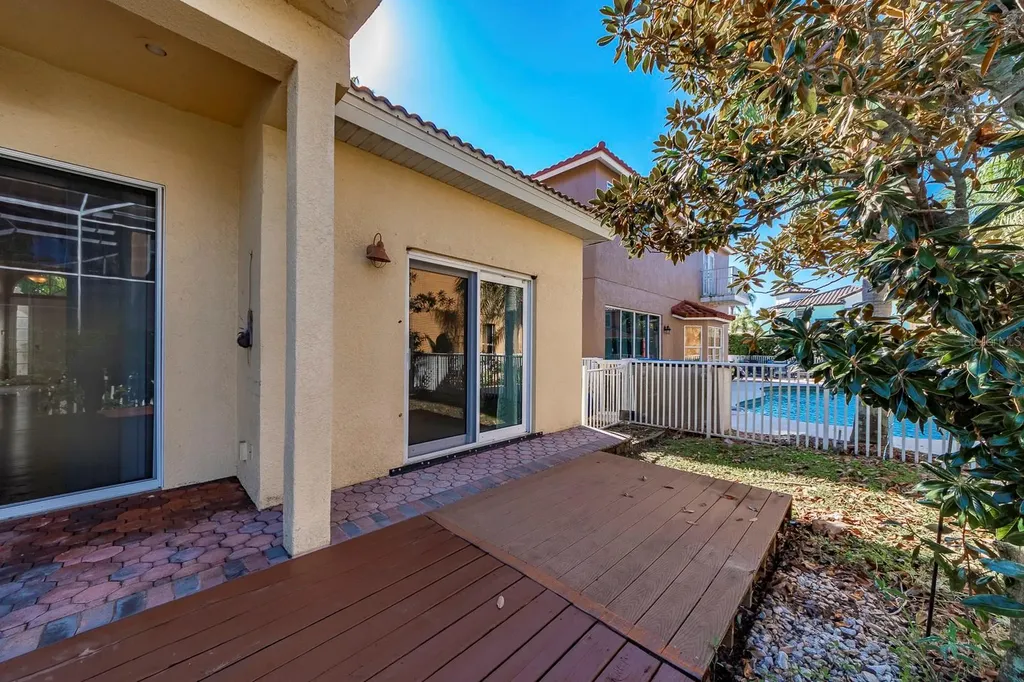 10639 Hatteras Drive Tampa FL 33615