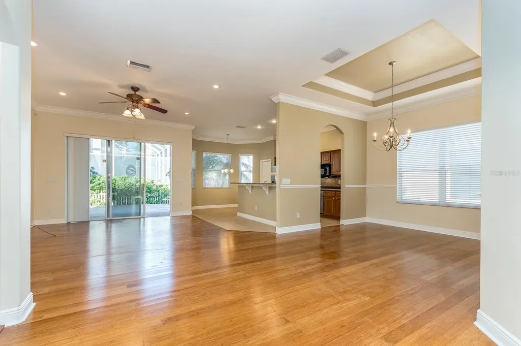 10639 Hatteras Drive Tampa FL 33615