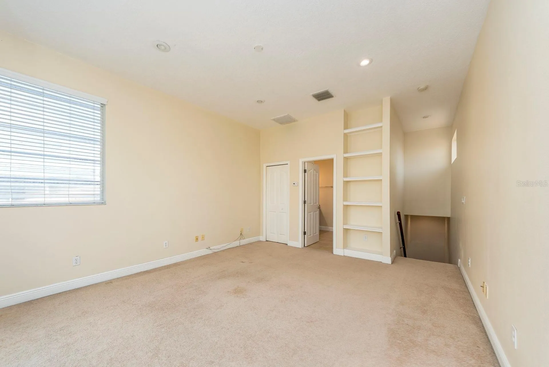 10639 Hatteras Drive Tampa FL 33615