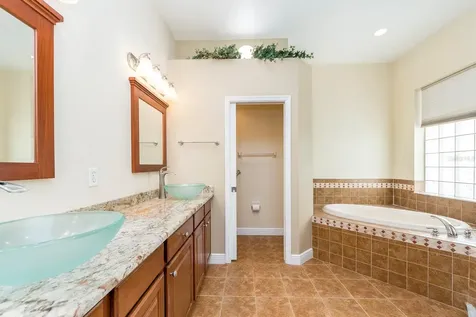 10639 Hatteras Drive Tampa FL 33615