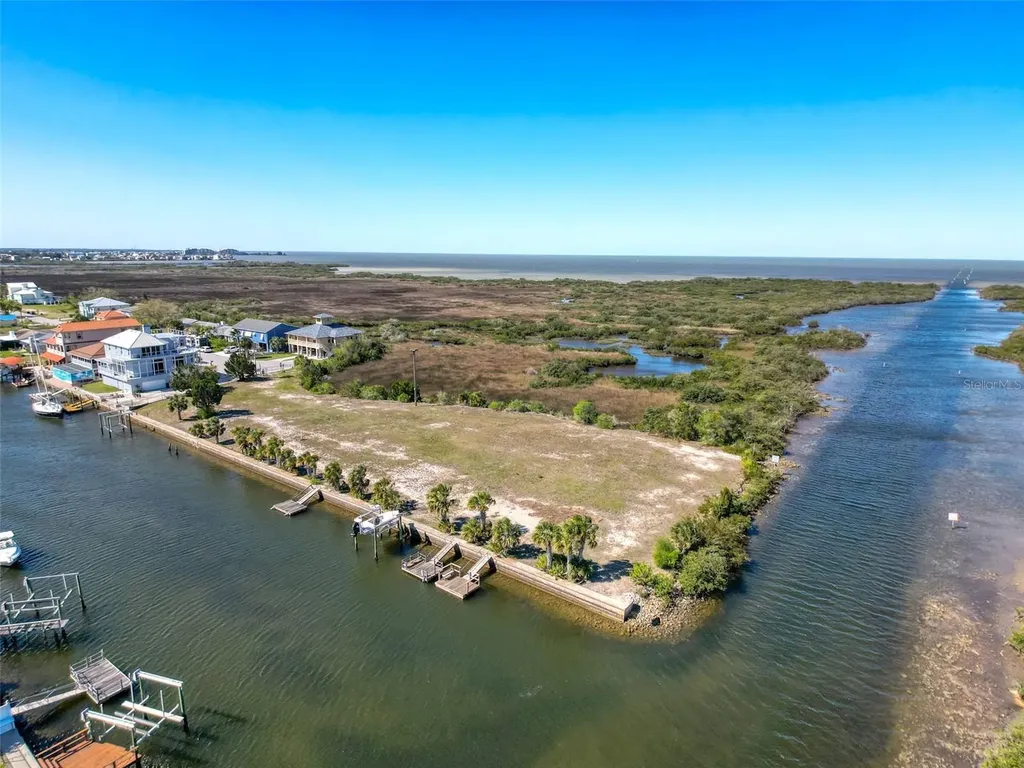 Indies Drive Hudson FL 34667