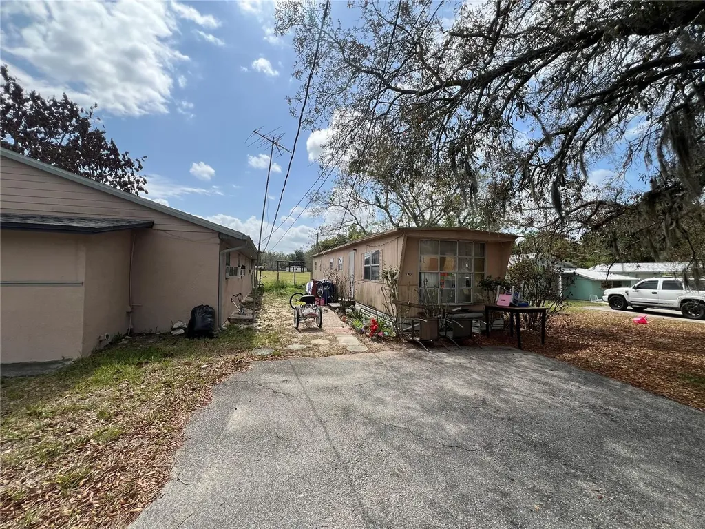 617 E Myers Boulevard Mascotte FL 34753