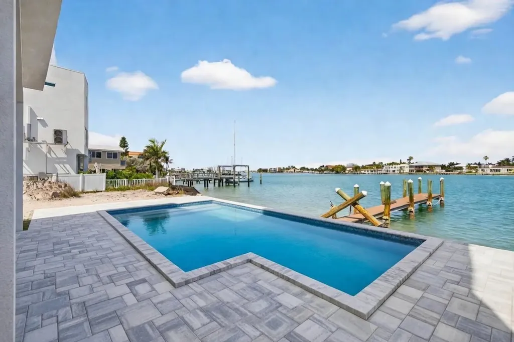 10201 Gulf Boulevard Treasure Island FL 33706