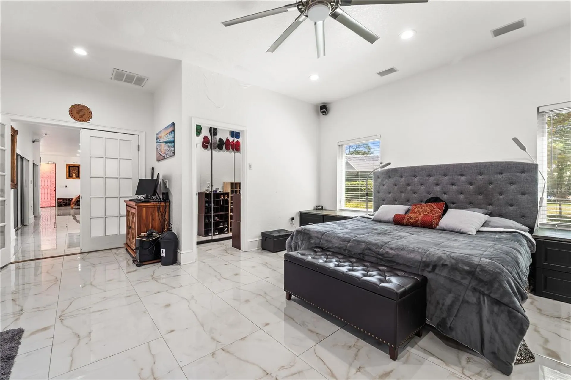 2520 Gomaz Way S St Petersburg FL 33712