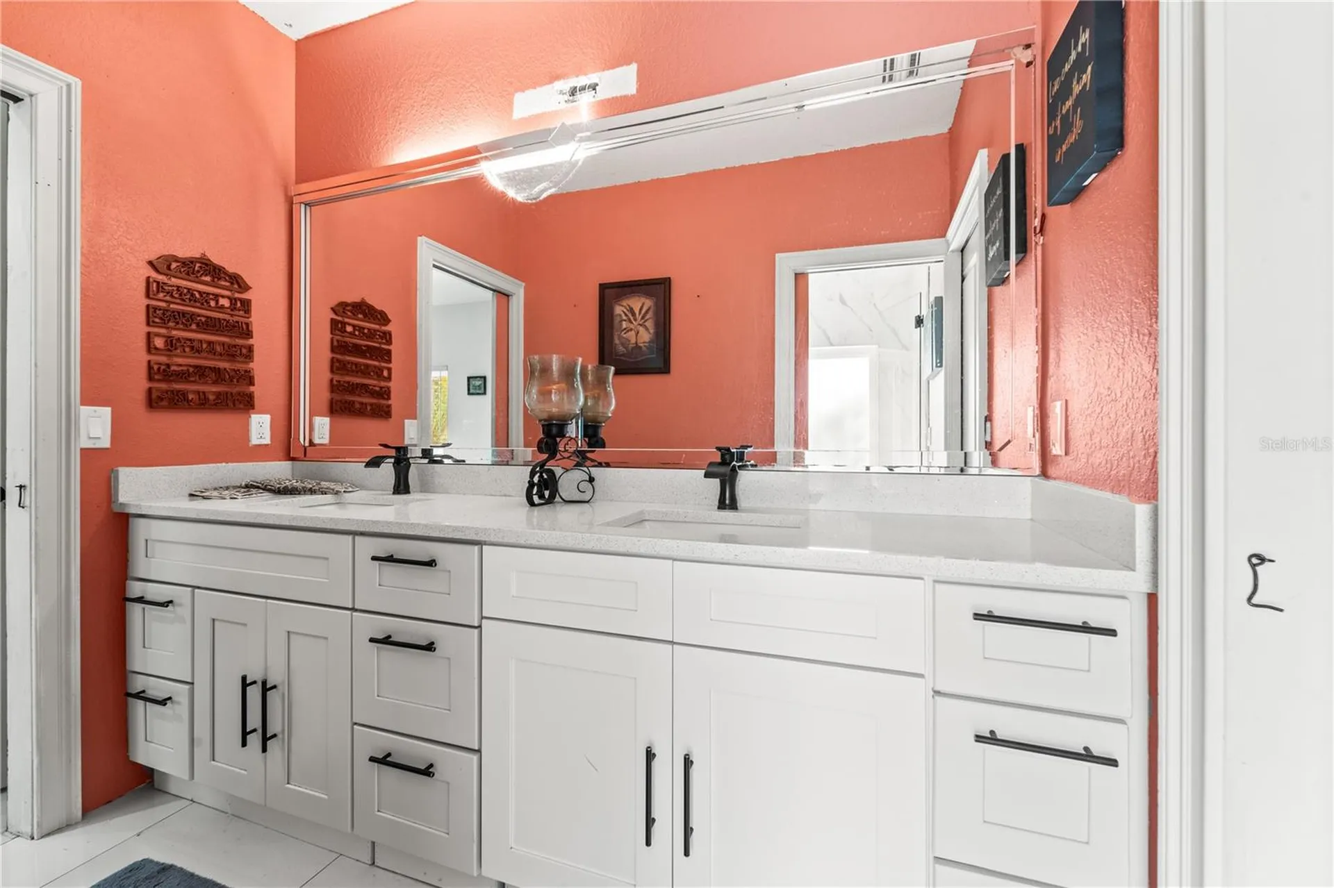 2520 Gomaz Way S St Petersburg FL 33712