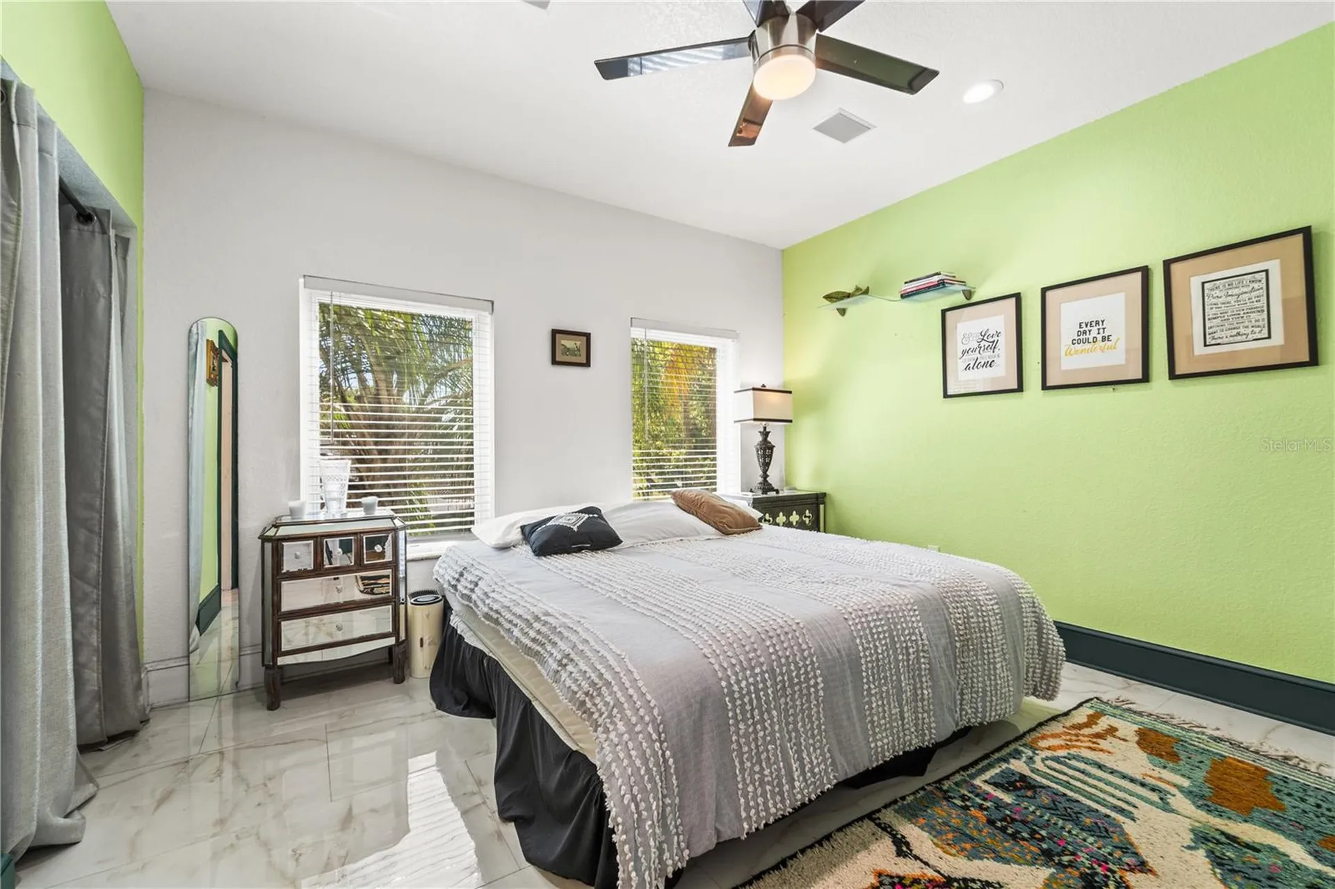 2520 Gomaz Way S St Petersburg FL 33712