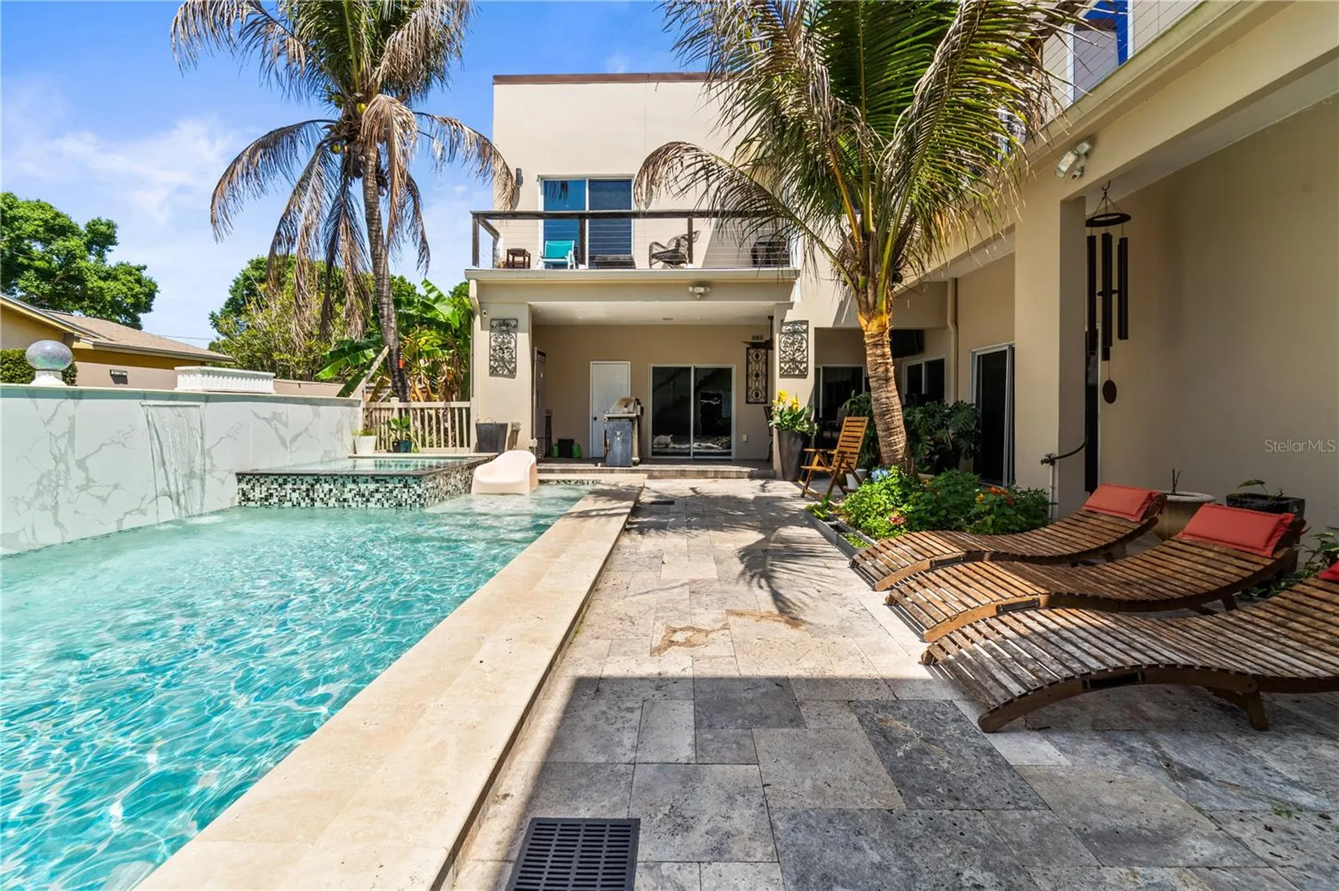 2520 Gomaz Way S St Petersburg FL 33712