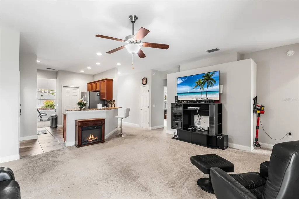 193 Lake Arietta Court Auburndale FL 33823