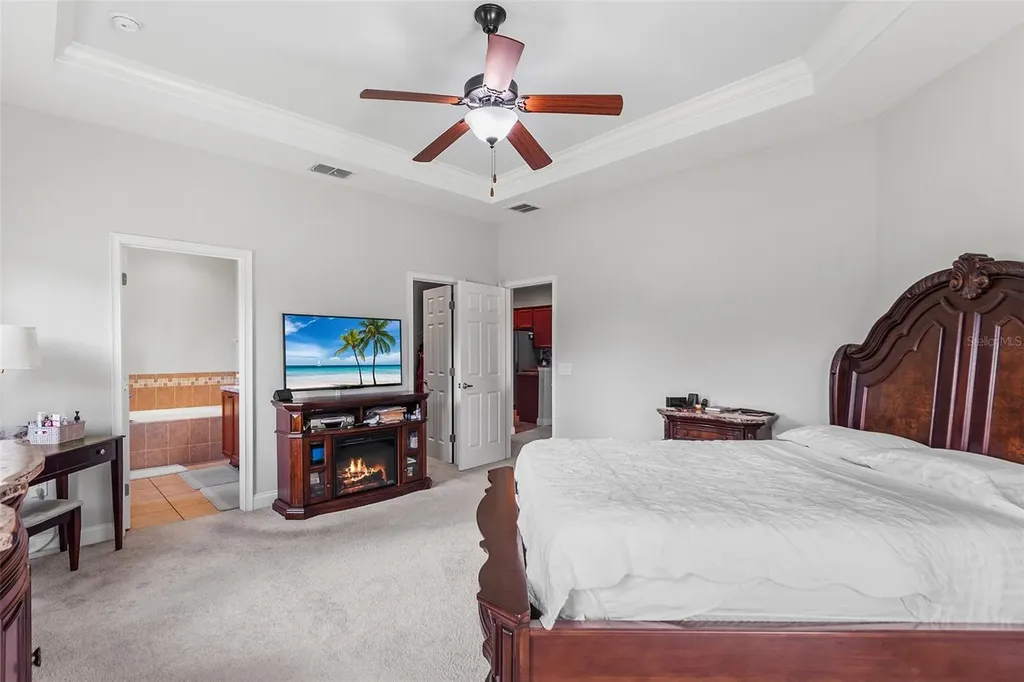 193 Lake Arietta Court Auburndale FL 33823