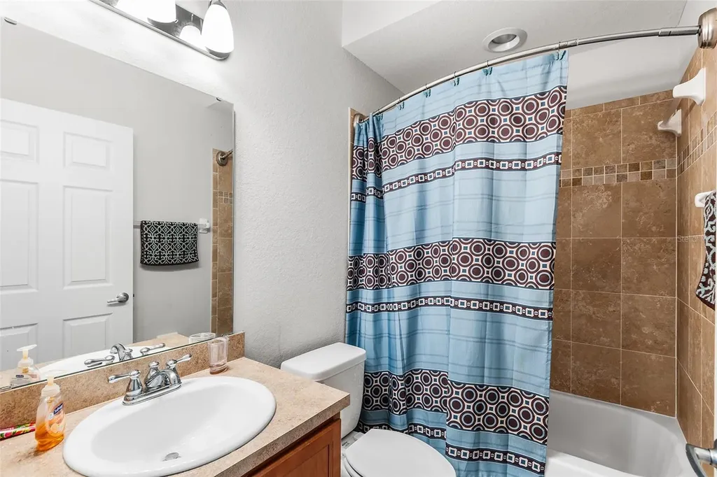 193 Lake Arietta Court Auburndale FL 33823