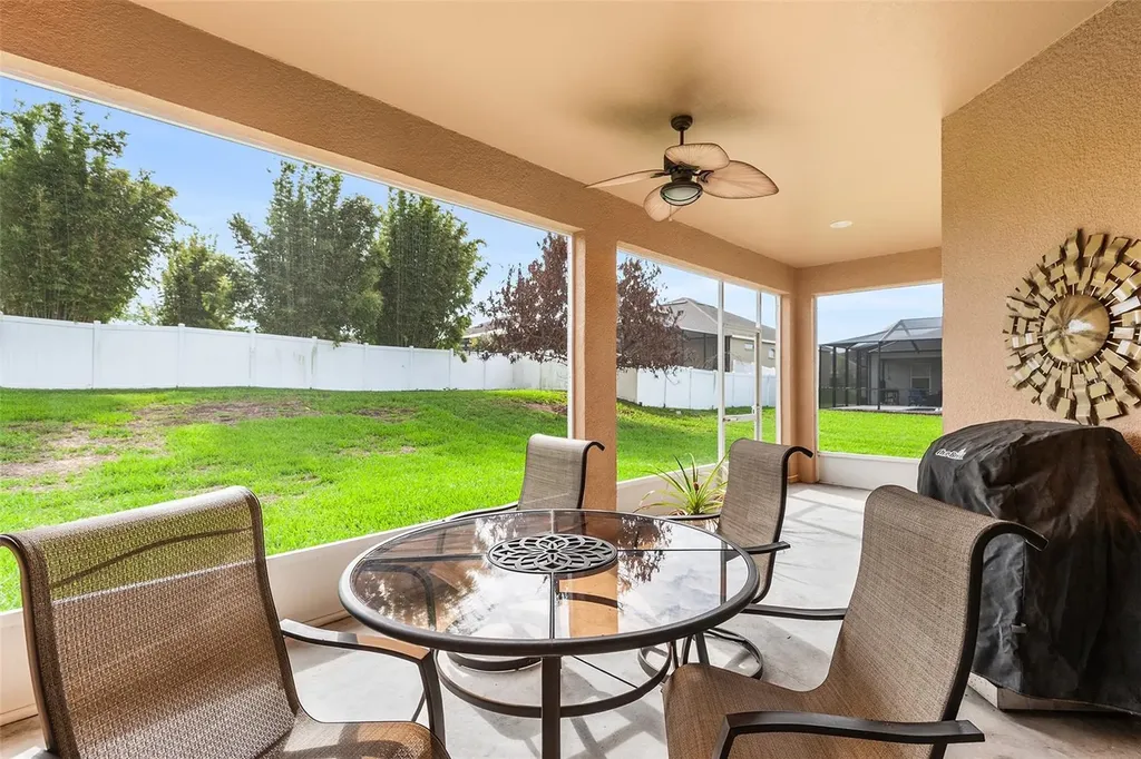 193 Lake Arietta Court Auburndale FL 33823