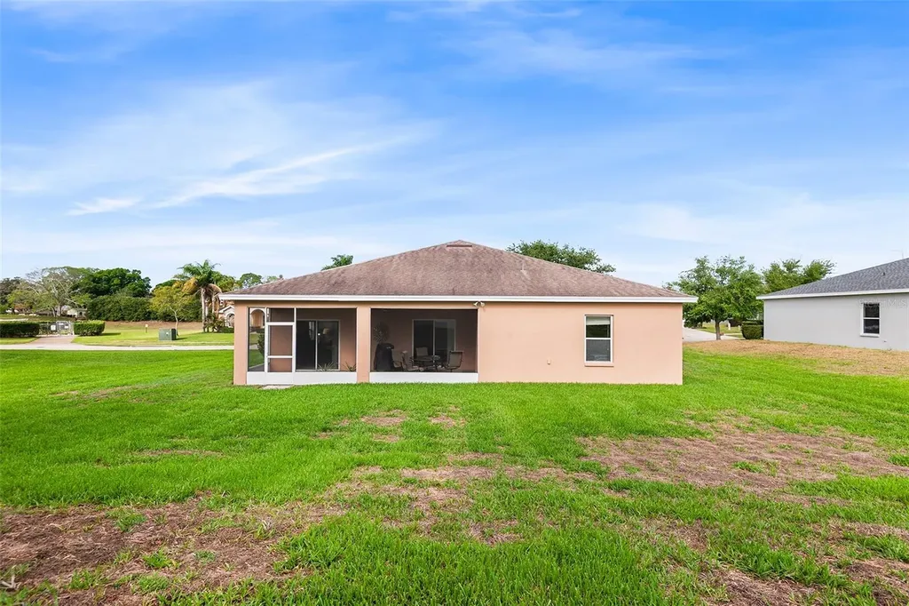 193 Lake Arietta Court Auburndale FL 33823