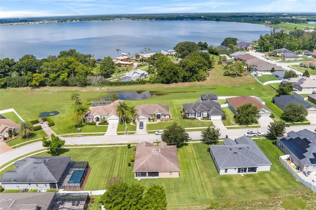 193 Lake Arietta Court Auburndale FL 33823