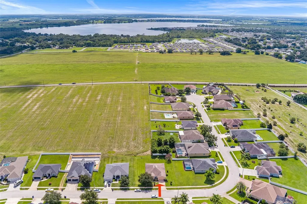 193 Lake Arietta Court Auburndale FL 33823