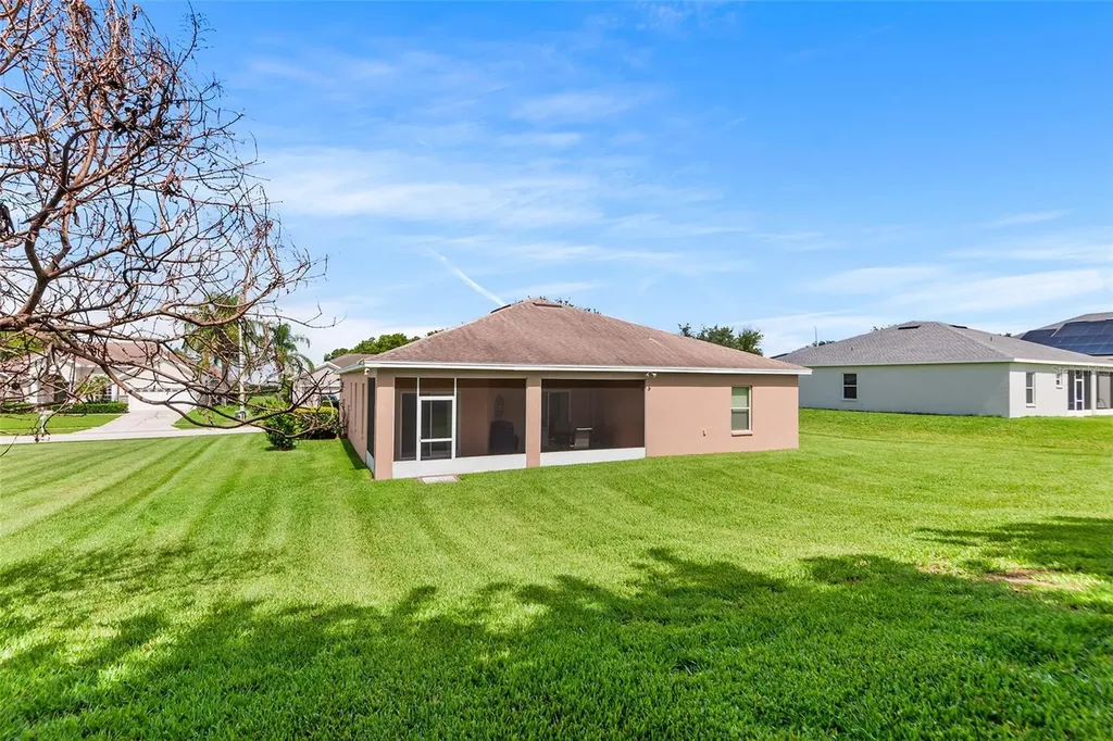 193 Lake Arietta Court Auburndale FL 33823
