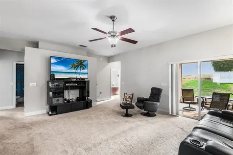 193 Lake Arietta Court Auburndale FL 33823