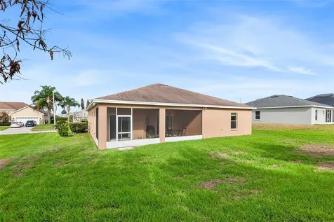 193 Lake Arietta Court Auburndale FL 33823