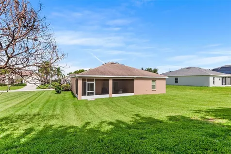 193 Lake Arietta Court Auburndale FL 33823