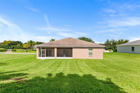 193 Lake Arietta Court Auburndale FL 33823